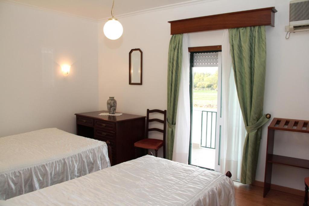 O Pelicano Bed & Breakfast Alfaiates Стая снимка